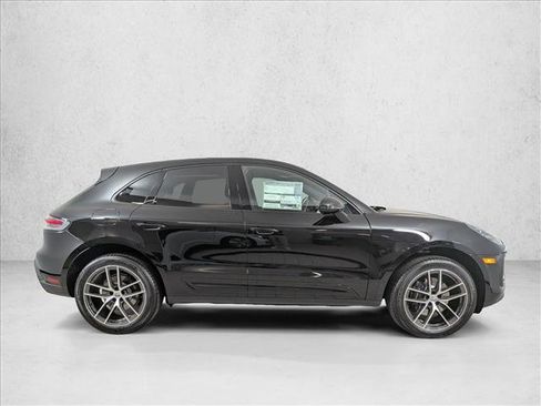 New 2026 Porsche Macan image 8