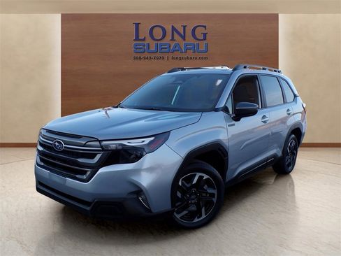 Certified 2025 Subaru Forester Premium image 1