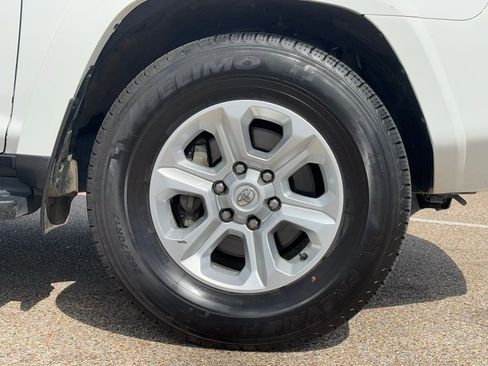 Used 2024 Toyota 4Runner SR5 RWD image 8