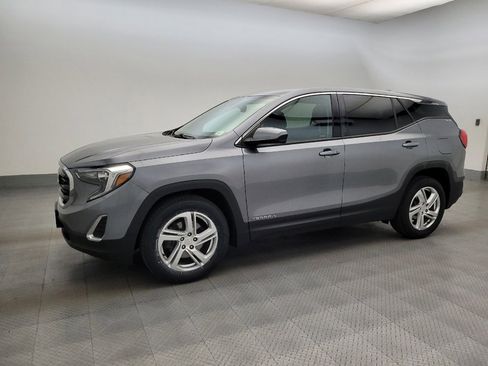 Used 2018 GMC Terrain SLE FWD image 2