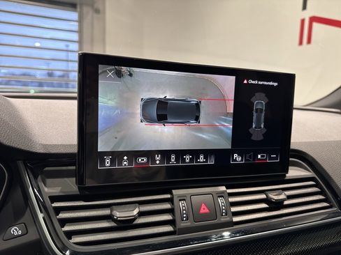 Used 2025 Audi SQ5 Prestige image 27