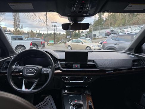Used 2019 Audi Q5 2.0T Premium Plus w/ Premium Plus Package image 20