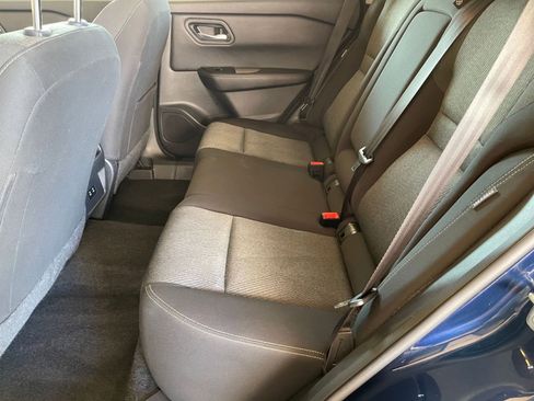 Used 2025 Nissan Rogue SV image 27