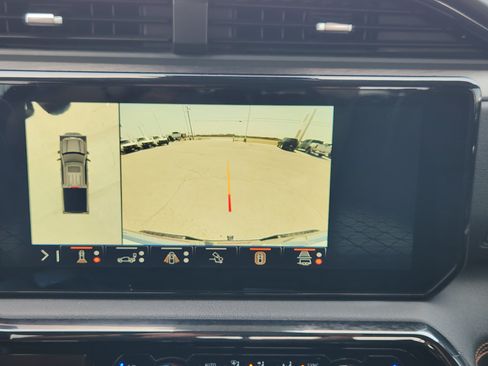 Used 2024 GMC Sierra 1500 AT4 w/ Technology Package AWD/4WD image 19