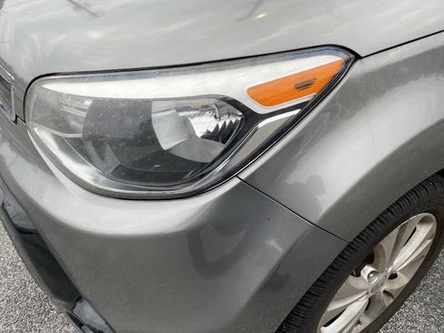 Used 2016 Kia Soul + image 15