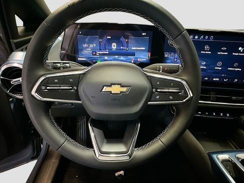 New 2026 Chevrolet Equinox EV LT FWD image 12