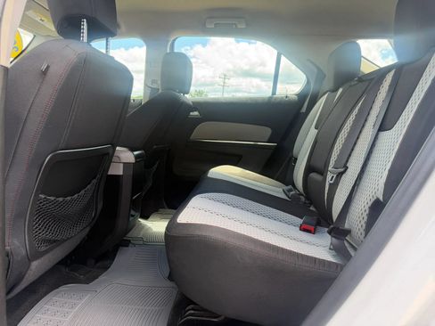 Used 2015 Chevrolet Equinox LS FWD image 12