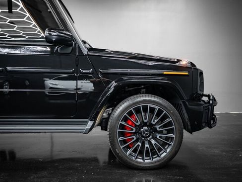 Used 2025 Mercedes-Benz G 63 AMG AMG G 63 image 2