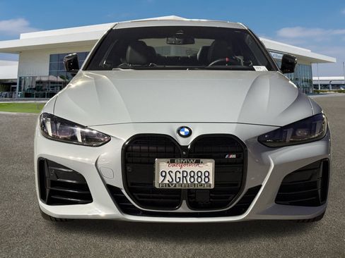 Used 2025 BMW M440i Coupe w/ Premium Package image 3