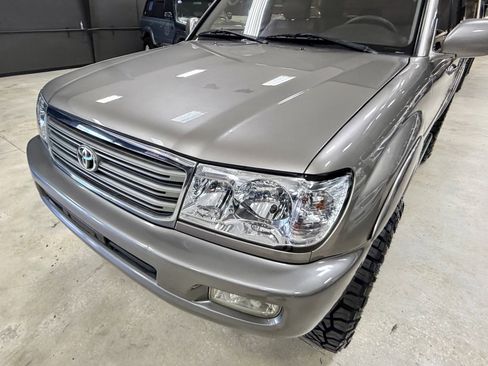 Used 2003 Toyota Land Cruiser image 12