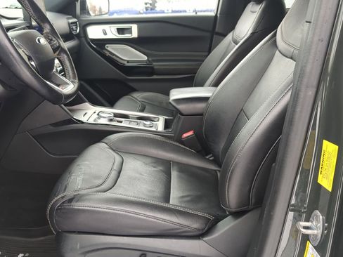 Used 2022 Ford Explorer ST w/ Equipment Group 401A image 22