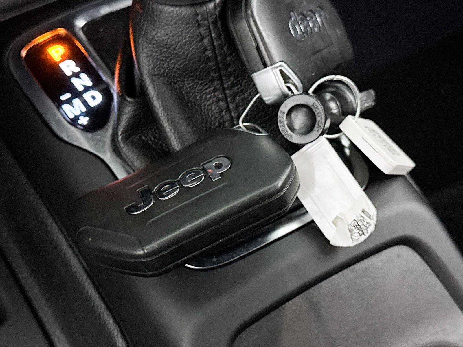 Used 2020 Jeep Wrangler Unlimited Sport AWD/4WD image 31