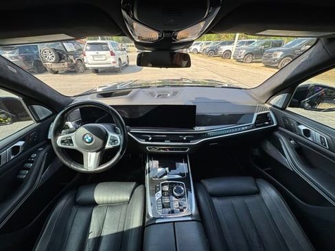 Used 2024 BMW X7 xDrive40i w/ Executive Package AWD/4WD image 18