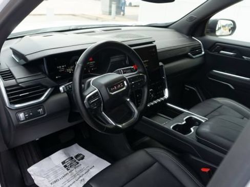 Used 2024 GMC Acadia Elevation FWD image 11