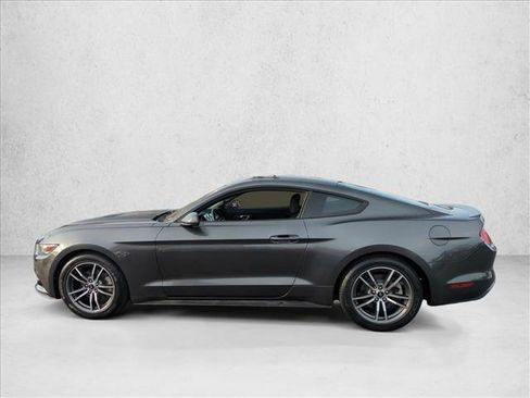 Used 2017 Ford Mustang EcoBoost image 9