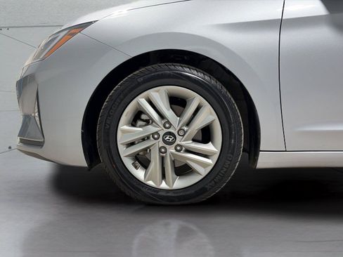 Used 2020 Hyundai Elantra SEL FWD image 29