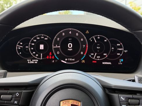 Used 2026 Porsche Panamera image 17