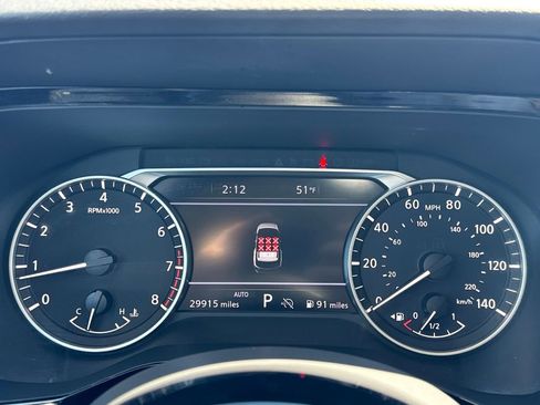 Used 2023 Nissan Pathfinder SL AWD/4WD image 16