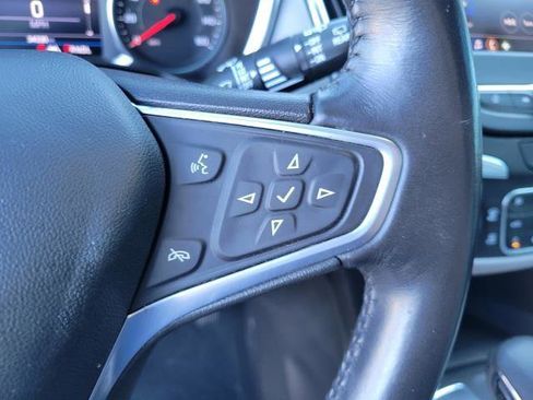 Used 2022 Chevrolet Equinox LT image 24