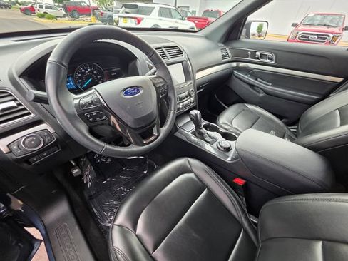 Certified 2019 Ford Explorer XLT w/ Equipment Group 202A AWD/4WD image 18