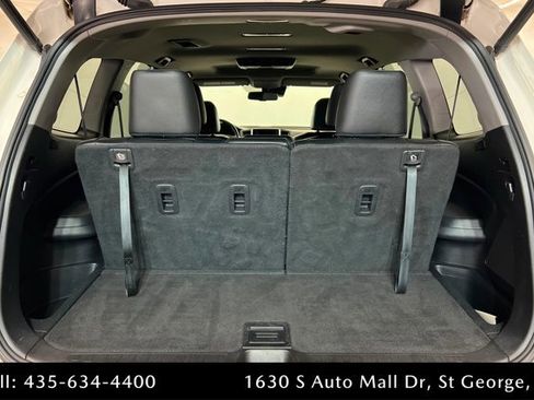 Used 2017 Honda Pilot Touring image 23
