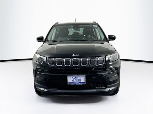 Used 2022 Jeep Compass Latitude w/ Convenience Group AWD/4WD image 2
