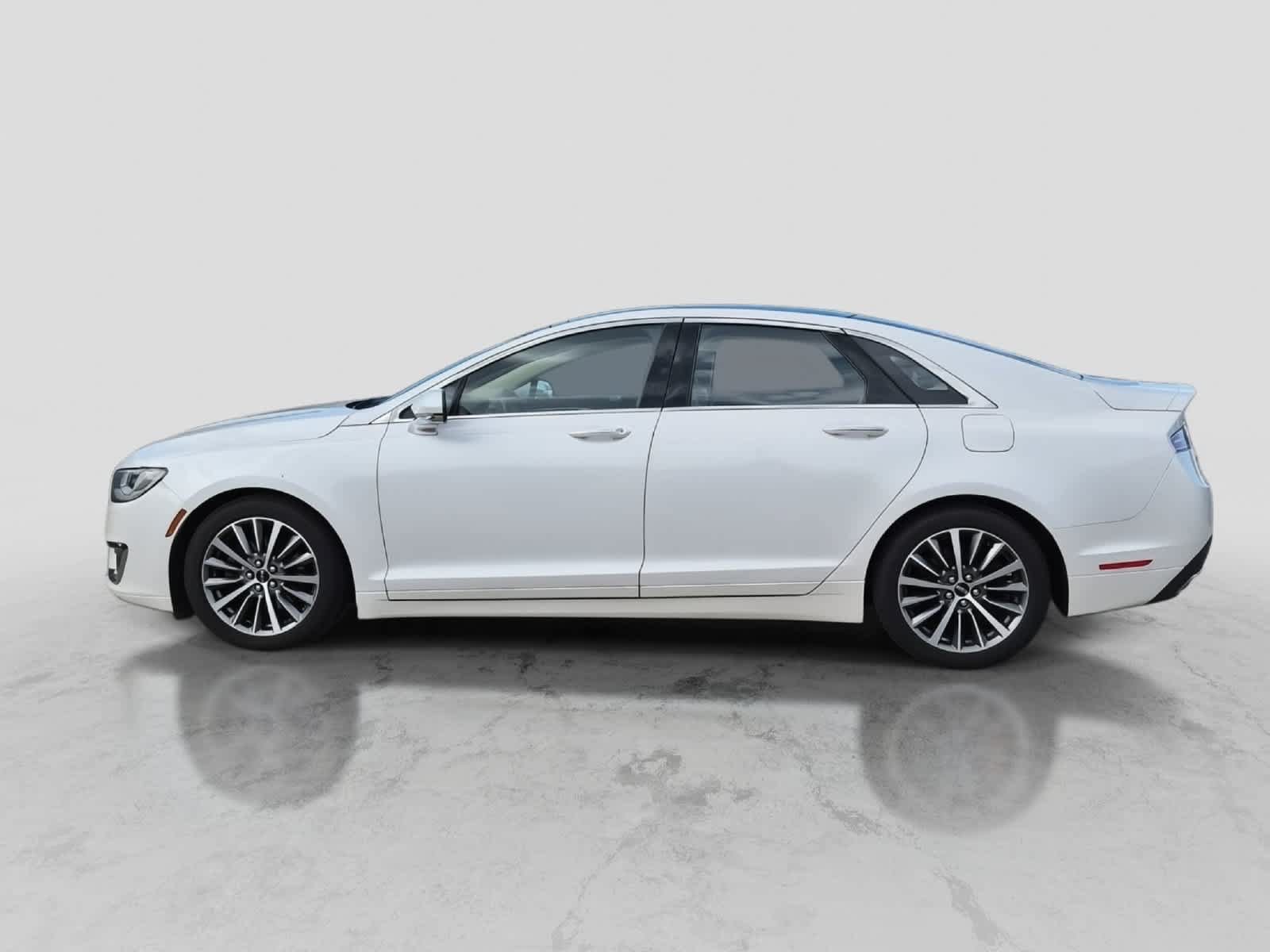 Used 2017 Lincoln MKZ Select FWD image 5
