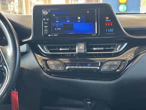 Used 2018 Toyota C-HR XLE image 15