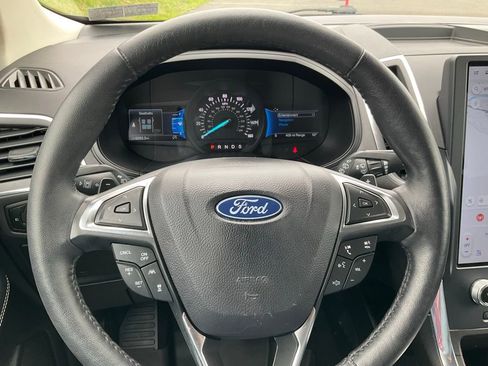 Used 2023 Ford Edge Titanium w/ Equipment Group 301A AWD/4WD image 7