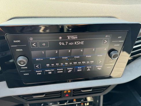 Used 2025 Volkswagen Jetta SE FWD image 20