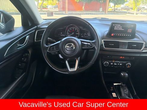 Used 2017 MAZDA MAZDA3 Grand Touring FWD image 13