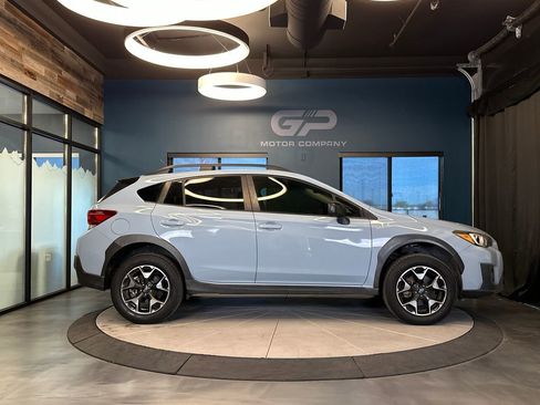 Used 2019 Subaru Crosstrek 2.0i image 2