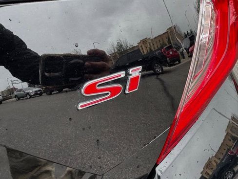 Used 2019 Honda Civic Si image 9