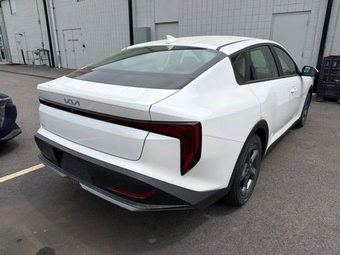 New 2026 Kia K4 FWD image 3