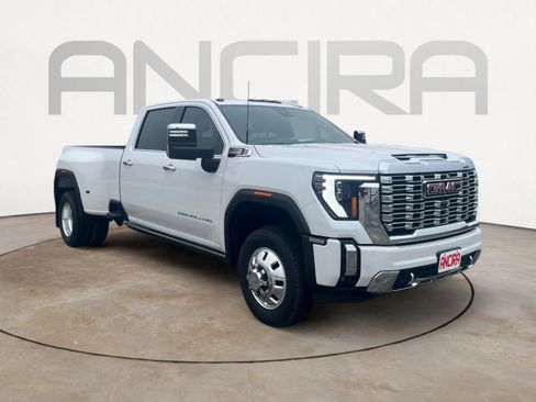 Used 2024 GMC Sierra 3500 Denali w/ Denali Reserve Package image 4