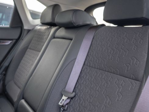 New 2026 Kia Seltos S FWD image 37