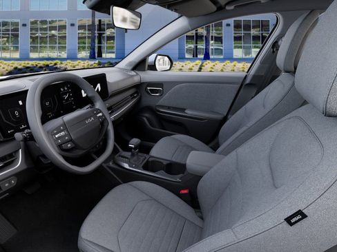 New 2025 Kia K4 EX image 17