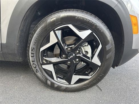 Certified 2025 Kia Seltos S image 25