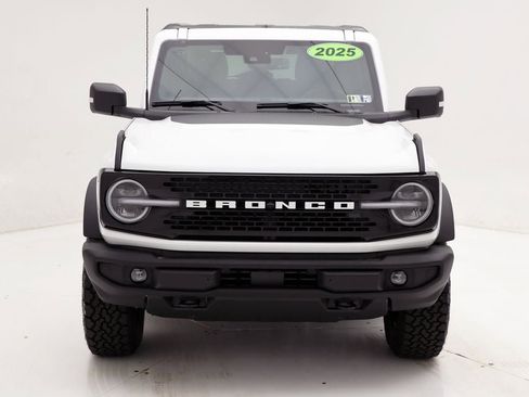 New 2025 Ford Bronco Outer Banks image 3