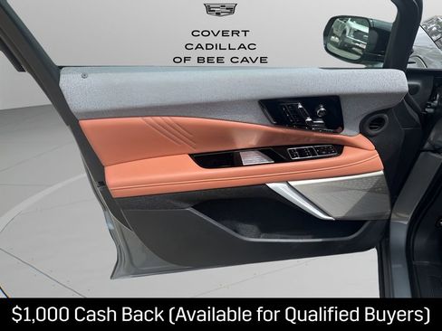 New 2026 Cadillac Optiq Luxury 2 w/ LPO, Floor Liner Package image 24