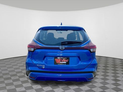 Certified 2025 Nissan Kicks Play S FWD image 17