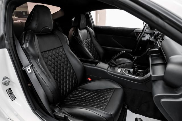 Used 2022 Toyota GR86 Premium w/ ALL Weather Mat Package (TMS) RWD image 39
