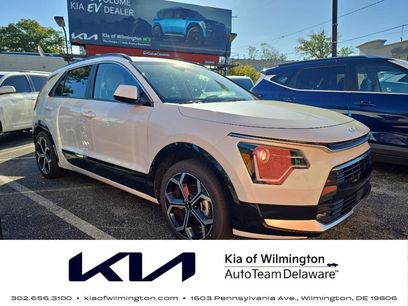 Used 2023 Kia Niro EX Touring