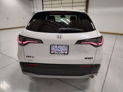 New 2026 Honda HR-V Sport image 12