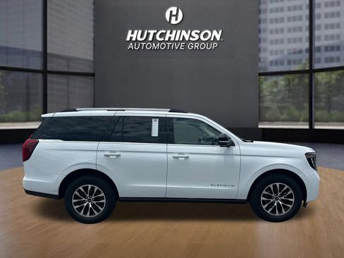 Used 2025 Ford Expedition Platinum AWD/4WD image 8