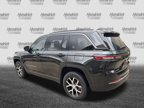 Used 2024 Jeep Grand Cherokee Limited AWD/4WD image 8