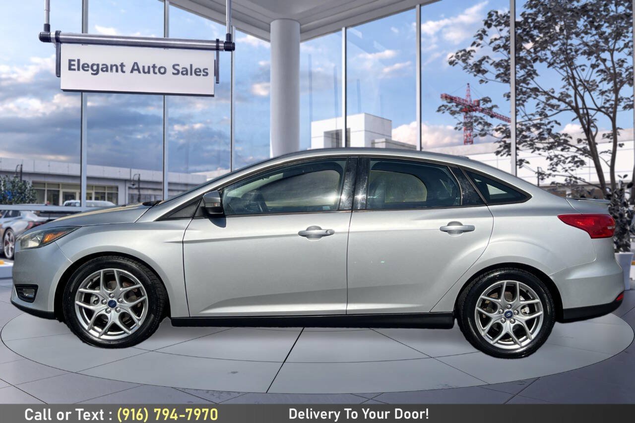 Used 2015 Ford Focus SE w/ Equipment Group 201A FWD image 8