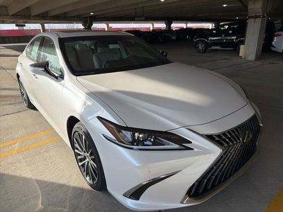 New 2025 Lexus ES 350 w/ Premium Package