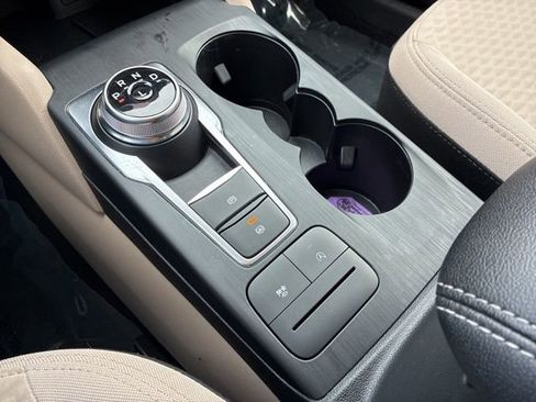 Used 2022 Ford Escape SE image 35