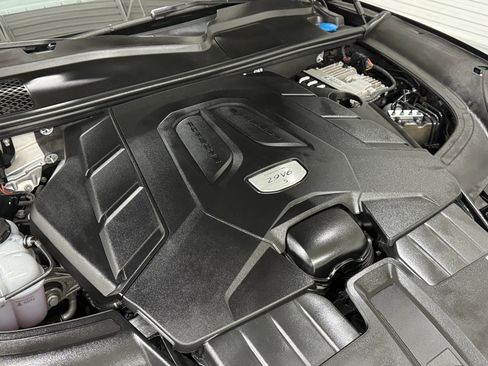 Used 2019 Porsche Cayenne S AWD/4WD image 47